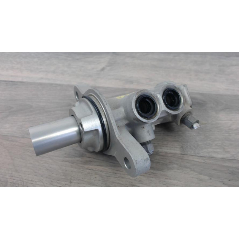 Maitre cylindre (freinage) RENAULT MEGANE 4 PHASE 1 d’occasion