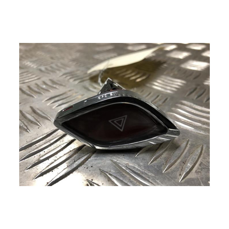 Bouton de warning DS DS3 PHASE 3 d’occasion