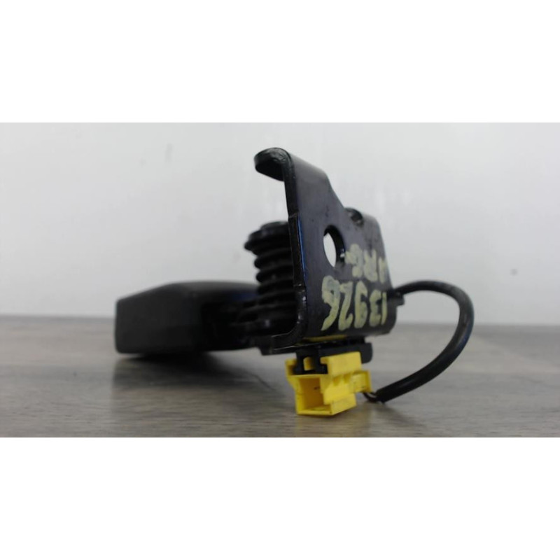 Attache ceinture arriere gauche MERCEDES CLASSE A 176 PHASE 1 d’occasion