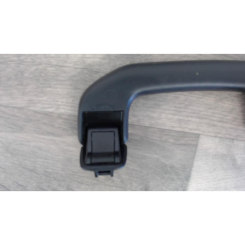 Poignee de maintien avant gauche MERCEDES CLASSE A 176 PHASE 1 d’occasion