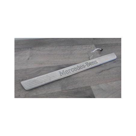 Marche pieds MERCEDES CLASSE A 176 PHASE 1 d’occasion