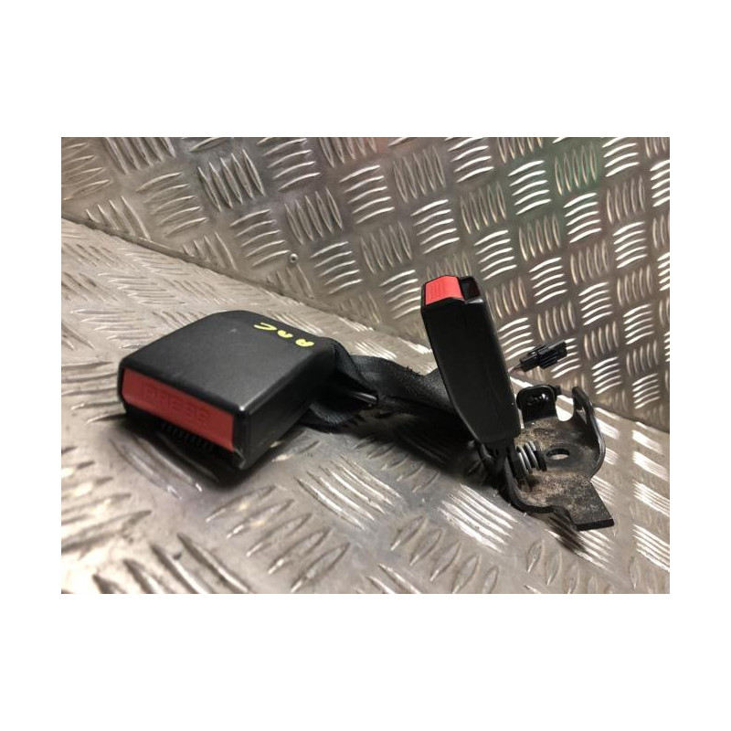 Attache ceinture arriere gauche RENAULT LAGUNA 3 PHASE 3 d’occasion
