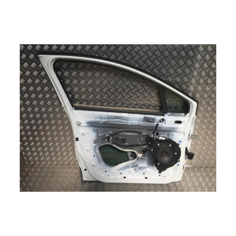 Porte avant gauche RENAULT CLIO 4 PHASE 2 d’occasion