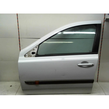 Porte avant gauche RENAULT LAGUNA 2 PHASE 1 BREAK d’occasion