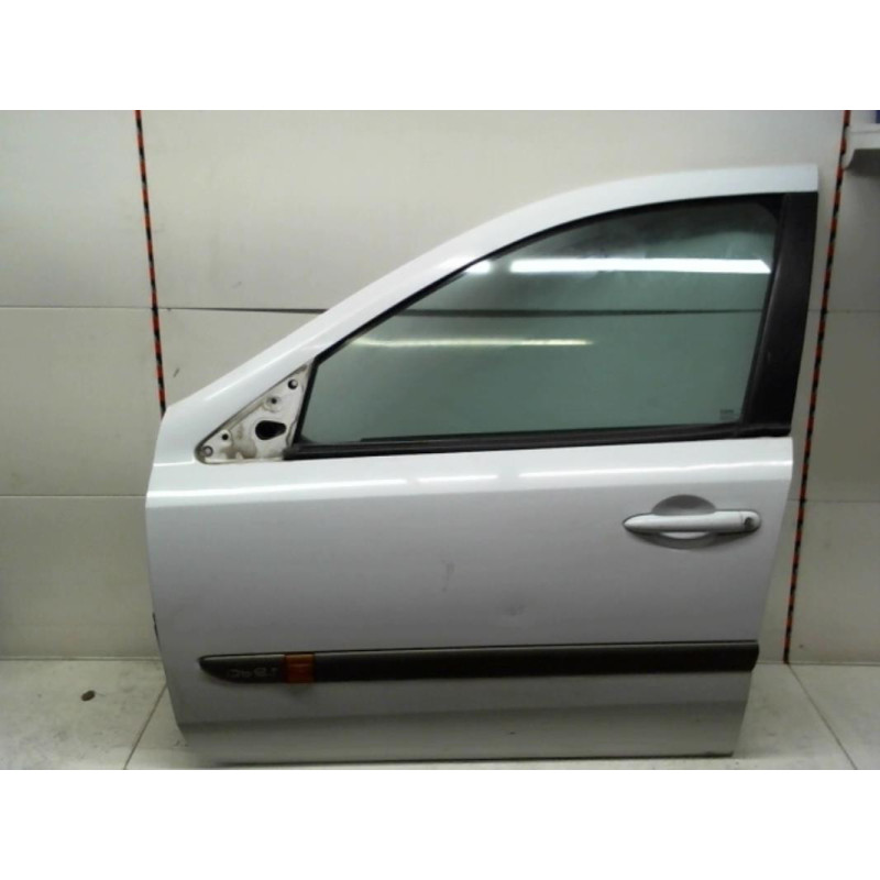 Porte avant gauche RENAULT LAGUNA 2 PHASE 1 BREAK d’occasion