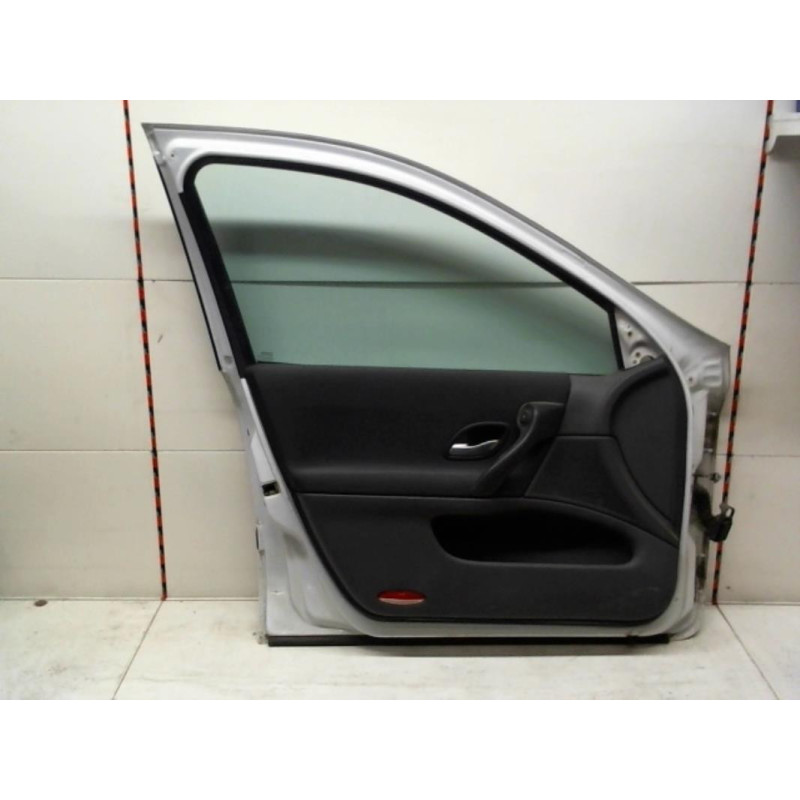 Porte avant gauche RENAULT LAGUNA 2 PHASE 1 BREAK d’occasion