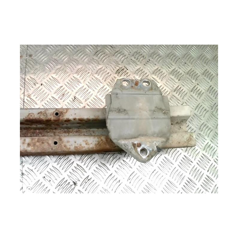 Renfort pare choc arriere (traverse) TOYOTA COROLLA VERSO 2 PHASE 2 d’occasion