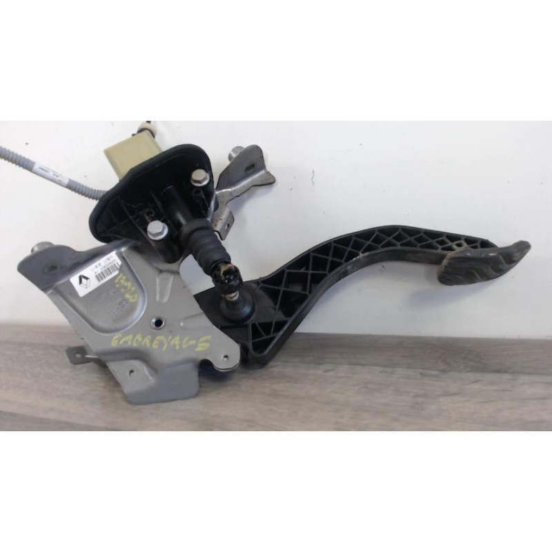 Pedale d'embrayage RENAULT MEGANE 4 PHASE 1 d’occasion