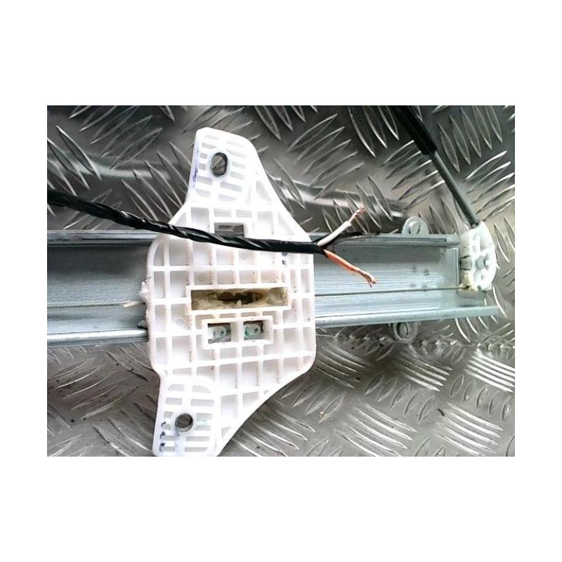 Leve vitre electrique avant droit HYUNDAI I 10 2 PHASE 2 d’occasion