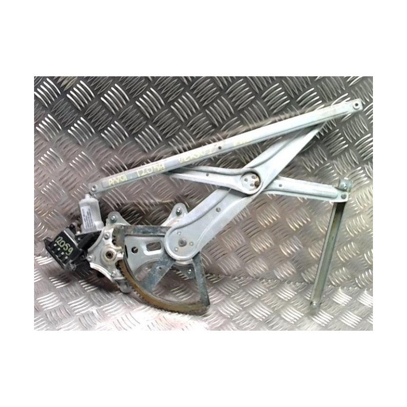 Leve vitre electrique arriere gauche TOYOTA COROLLA VERSO 2 PHASE 2 d’occasion