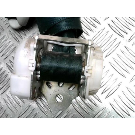 Ceinture arriere droite troisieme ligne TOYOTA COROLLA VERSO 2 PHASE 2 d’occasion