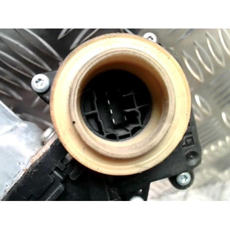 Leve vitre electrique arriere gauche TOYOTA COROLLA VERSO 2 PHASE 2 d’occasion
