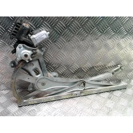 Leve vitre electrique arriere gauche TOYOTA COROLLA VERSO 2 PHASE 2 d’occasion
