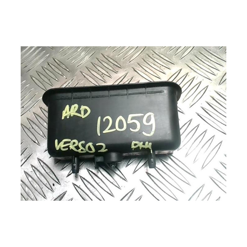 Vide poche arriere droit TOYOTA COROLLA VERSO 2 PHASE 2 d’occasion