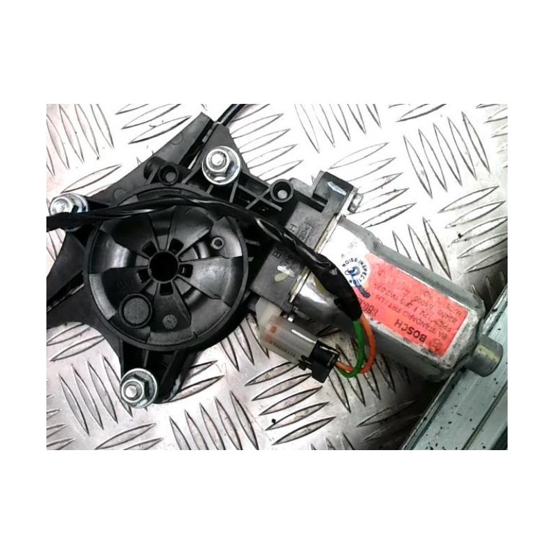 Leve vitre electrique avant gauche HYUNDAI I 10 2 PHASE 2 d’occasion