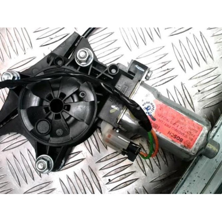 Leve vitre electrique avant gauche HYUNDAI I 10 2 PHASE 2 d’occasion