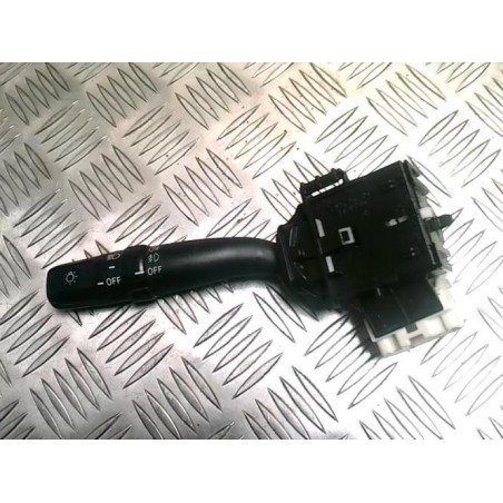 Commande de phare TOYOTA COROLLA VERSO 2 PHASE 2 d’occasion