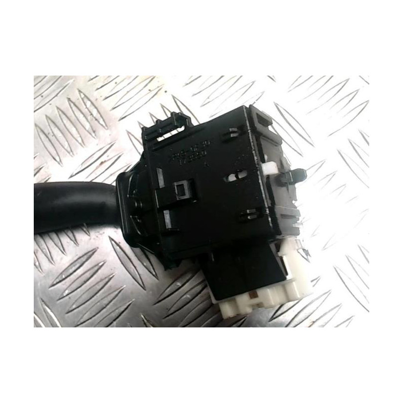 Commande de phare TOYOTA COROLLA VERSO 2 PHASE 2 d’occasion