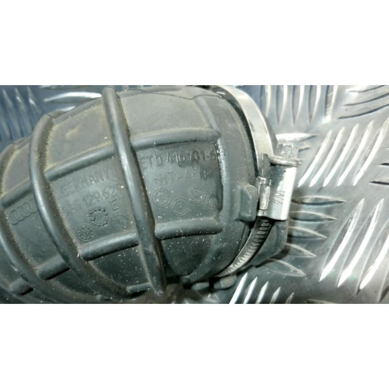 Durite de turbo AUDI A4 3 AVANT PHASE 1 BREAK d’occasion