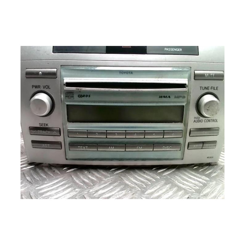 Autoradio d'origine TOYOTA COROLLA VERSO 2 PHASE 2 d’occasion
