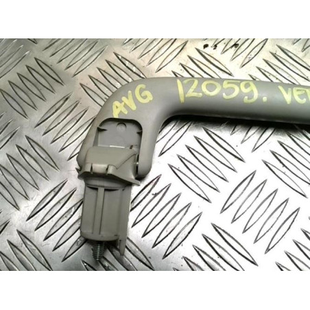 Poignee de maintien avant gauche TOYOTA COROLLA VERSO 2 PHASE 2 d’occasion
