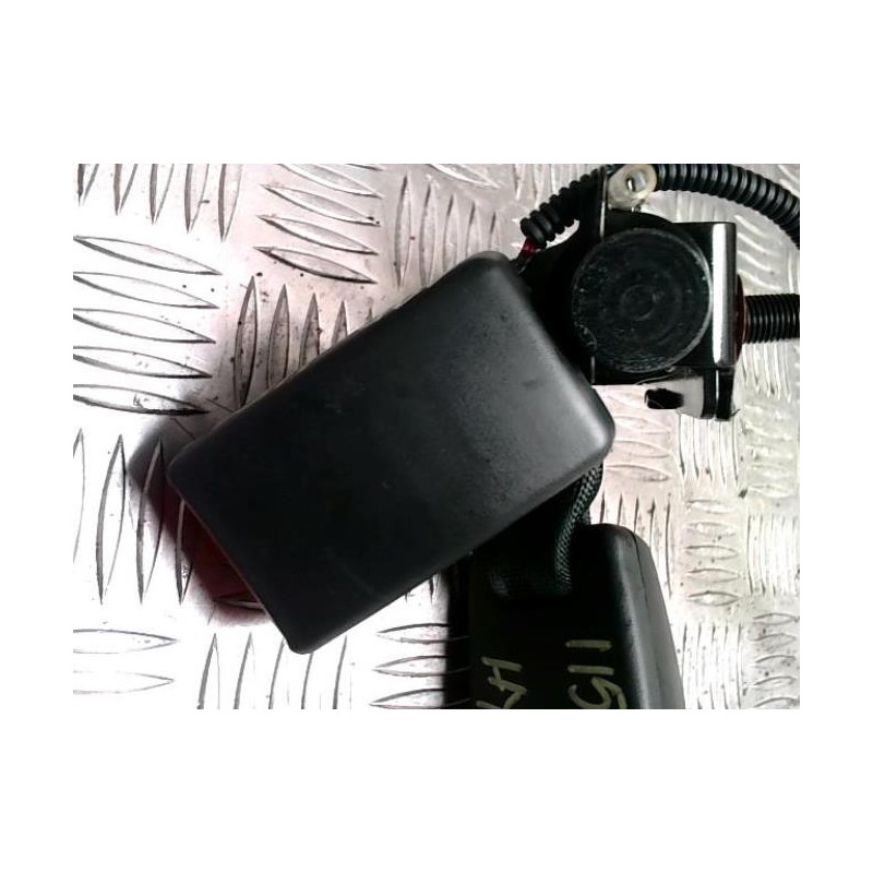 Attache ceinture arriere droit HYUNDAI I 10 2 PHASE 2 d’occasion