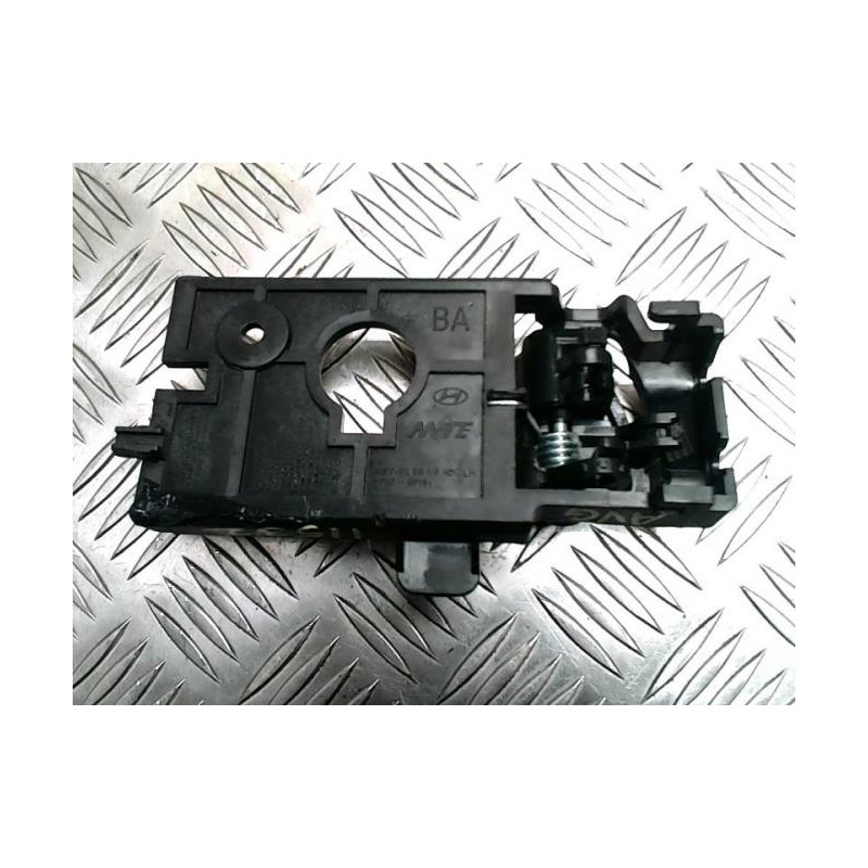 Poignee interieur avant gauche HYUNDAI I 10 2 PHASE 2 d’occasion