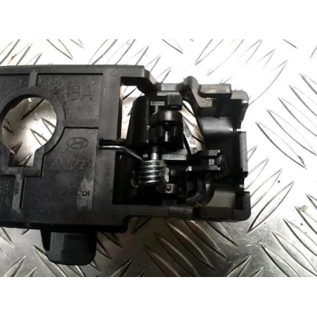 Poignee interieur avant gauche HYUNDAI I 10 2 PHASE 2 d’occasion