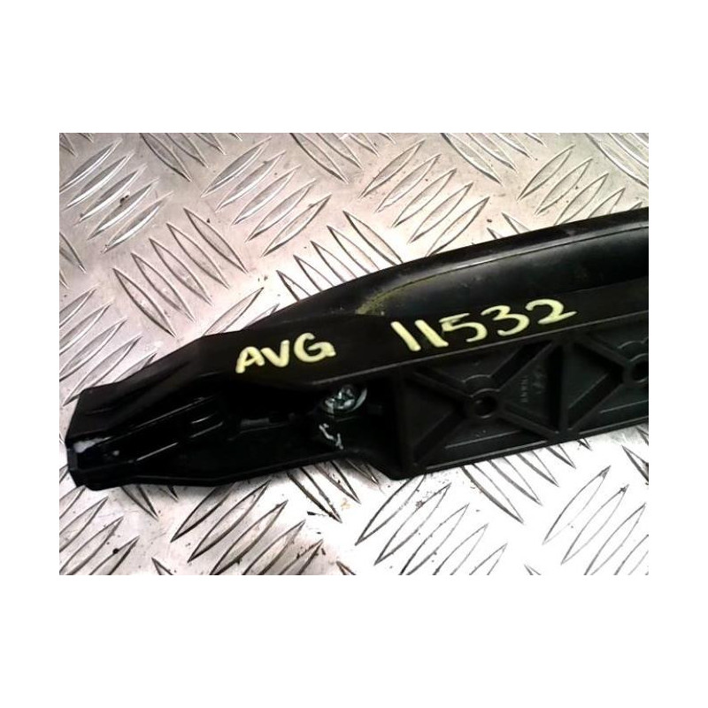 Poignee porte avant gauche HYUNDAI I 10 2 PHASE 2 d’occasion