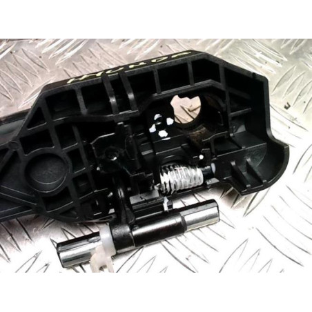 Poignee porte avant gauche HYUNDAI I 10 2 PHASE 2 d’occasion