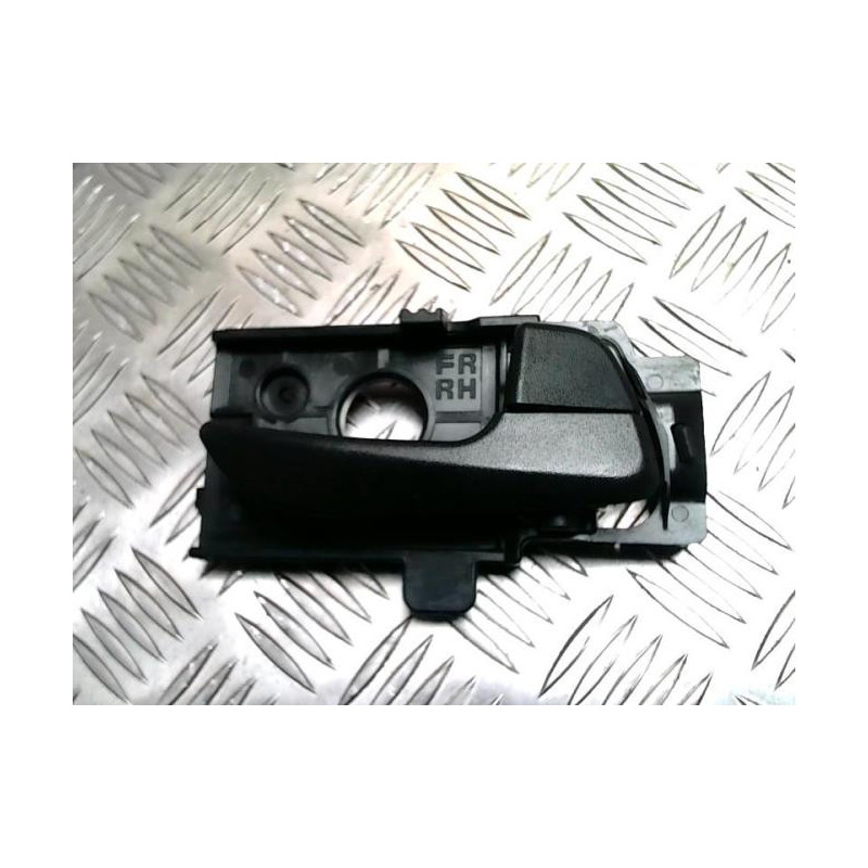 Poignee interieur avant droit HYUNDAI I 10 2 PHASE 2 d’occasion