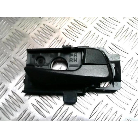 Poignee interieur avant droit HYUNDAI I 10 2 PHASE 2 d’occasion