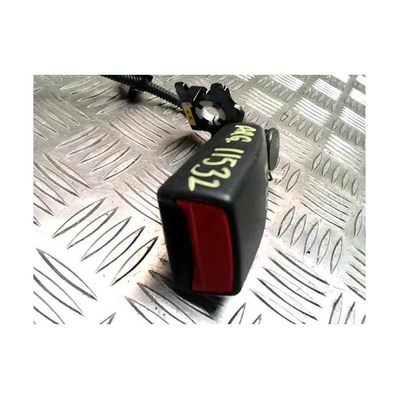 Attache ceinture arriere gauche HYUNDAI I 10 2 PHASE 2 d’occasion