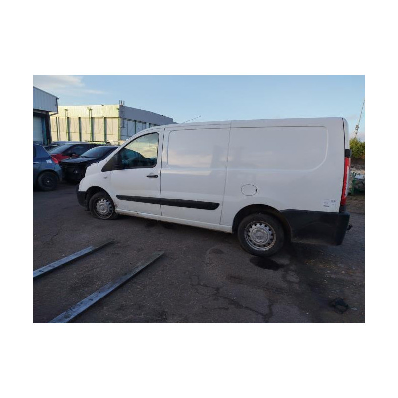Poignee porte avant droit PEUGEOT EXPERT 2 d’occasion