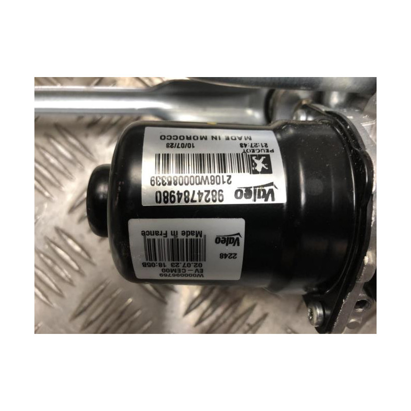 Moteur essuie glace avant PEUGEOT 208 2 d’occasion