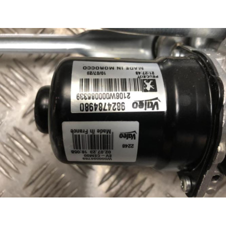 Moteur essuie glace avant PEUGEOT 208 2 d’occasion