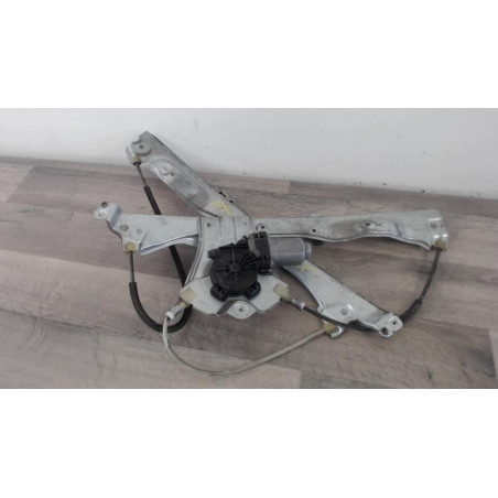Leve vitre electrique avant gauche RENAULT CLIO 3 PHASE 2 d’occasion