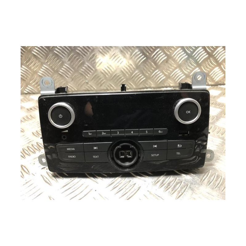 Autoradio d'origine RENAULT CLIO 4 PHASE 2 d’occasion