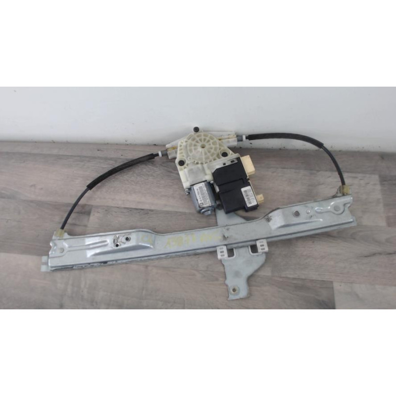 Leve vitre electrique avant gauche CITROEN C4 1 PHASE 1 d’occasion