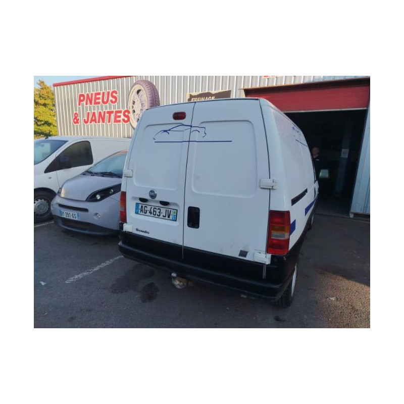 Optique avant principal droit (feux)(phare) FIAT SCUDO d’occasion