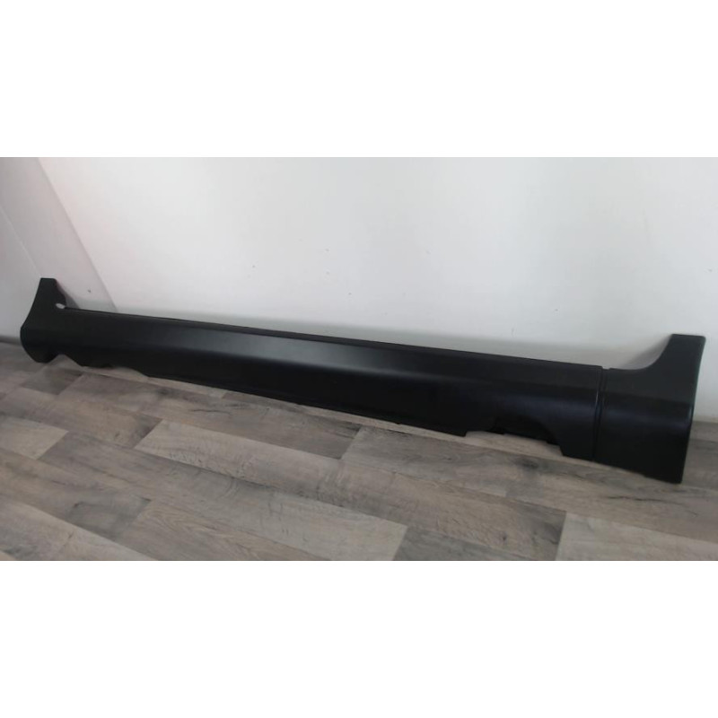 Garniture porte avant droite VOLVO XC 60 2 PHASE 1 d’occasion
