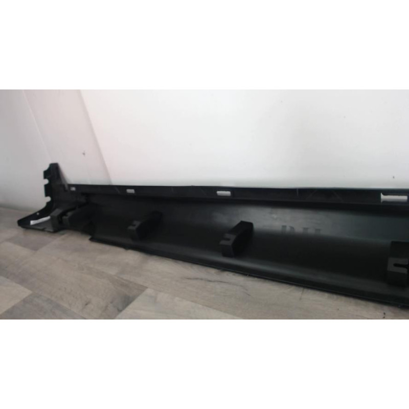 Garniture porte avant droite VOLVO XC 60 2 PHASE 1 d’occasion