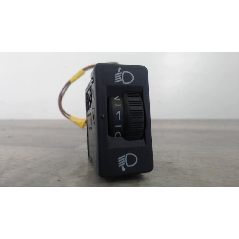 Commande de reglage hauteur de phare CITROEN C3 2 PHASE 1 d’occasion