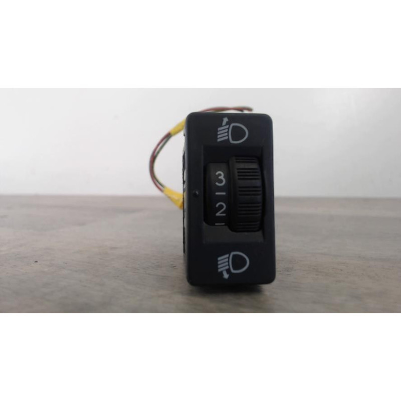 Commande de reglage hauteur de phare CITROEN C3 2 PHASE 1 d’occasion