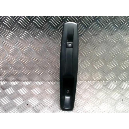 Interrupteur de leve vitre avant droit RENAULT MEGANE 3 PHASE 3 d’occasion