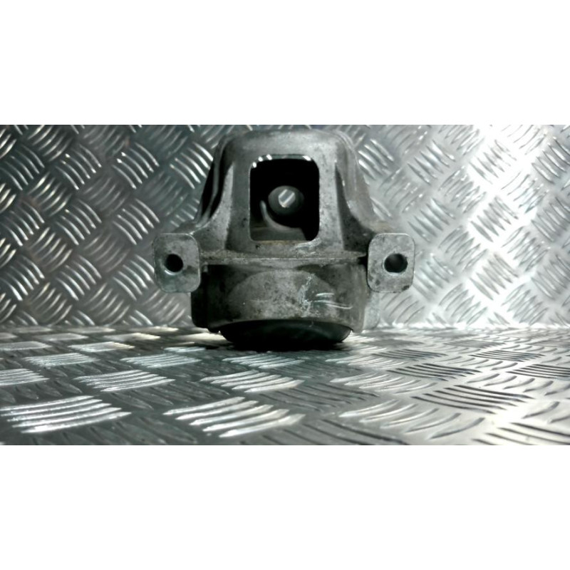 Support moteur AUDI A4 3 AVANT PHASE 1 BREAK d’occasion