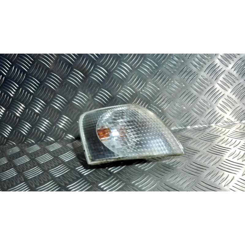 Optique avant secondaire droit (feux)(clignotant) VOLKSWAGEN PASSAT 4 PHASE 1 d’occasion