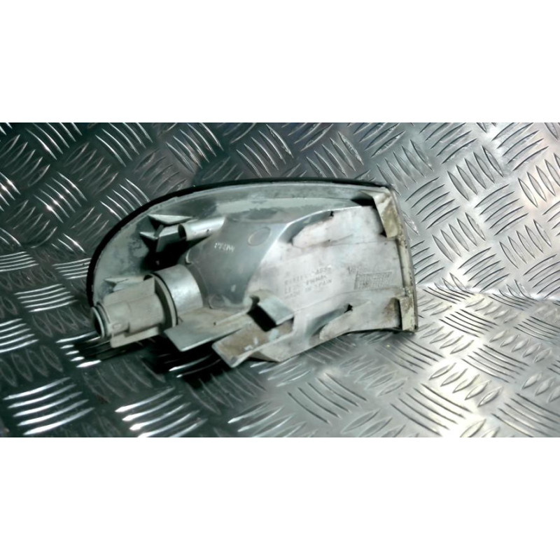Optique avant secondaire gauche (feux)(clignotant) AUDI A4 1 PHASE 1 d’occasion
