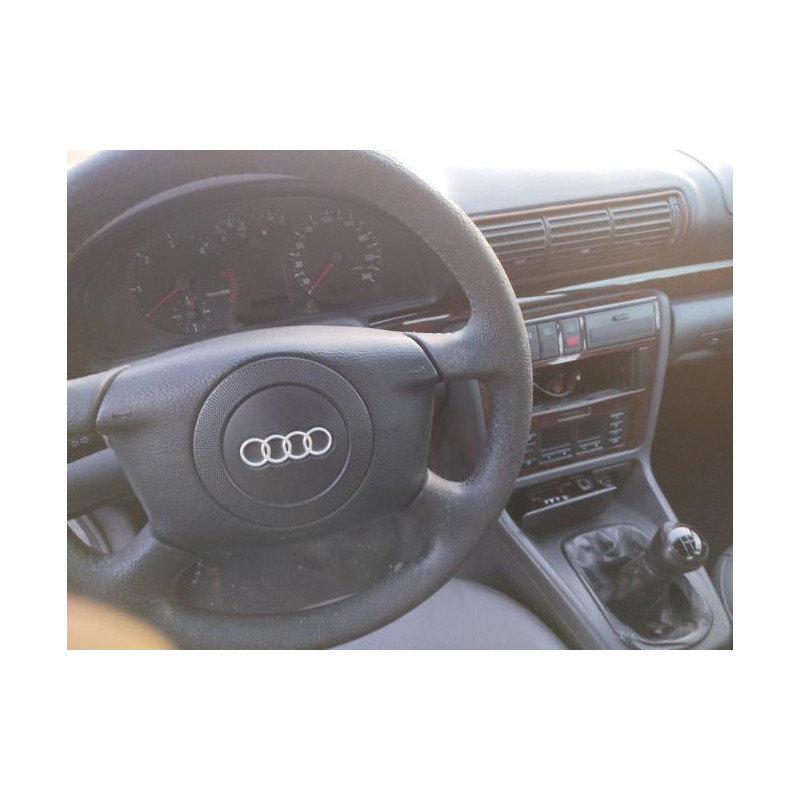 Optique avant secondaire gauche (feux)(clignotant) AUDI A4 1 PHASE 1 d’occasion