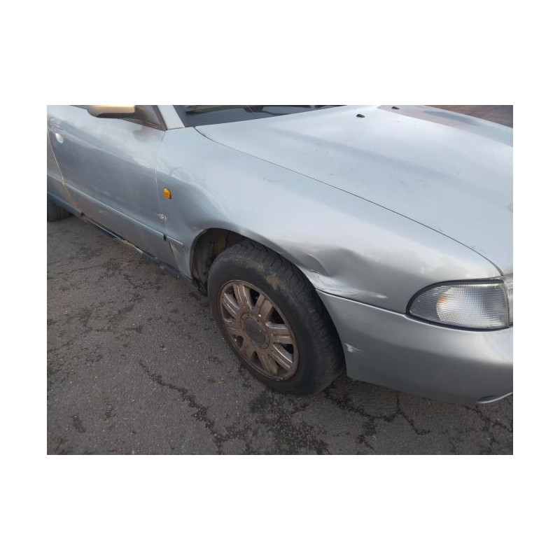 Optique avant secondaire gauche (feux)(clignotant) AUDI A4 1 PHASE 1 d’occasion